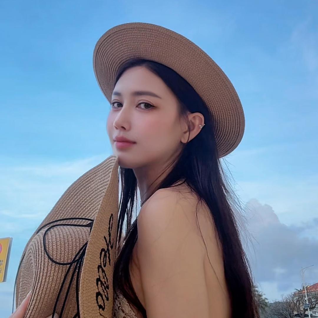玲儿Claire