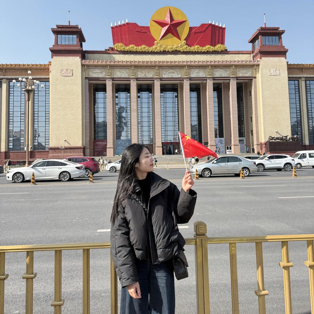 是卢卢吖