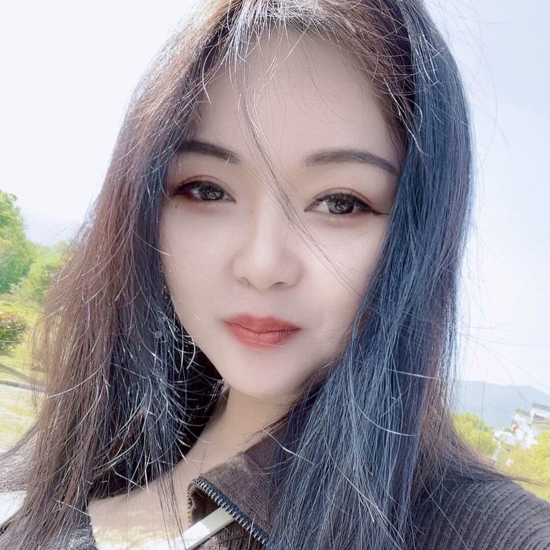 小镇 的女人