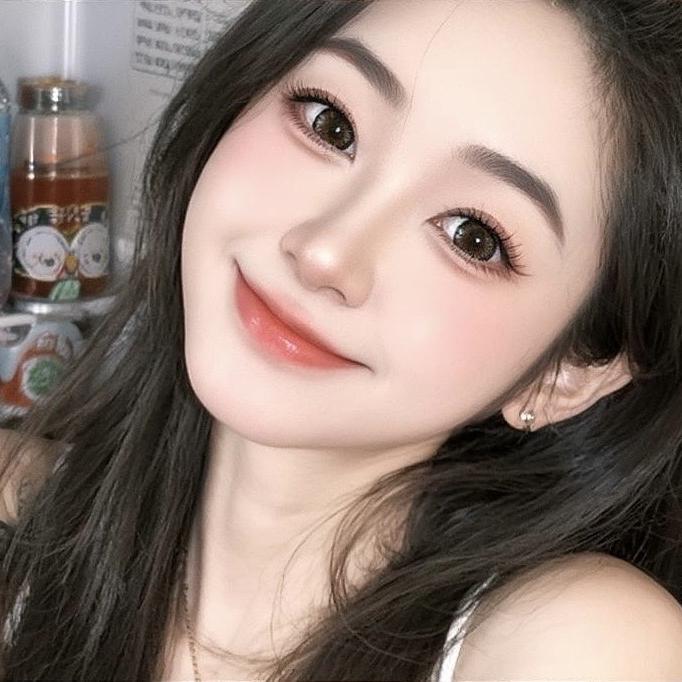 小羊爱吃草莓