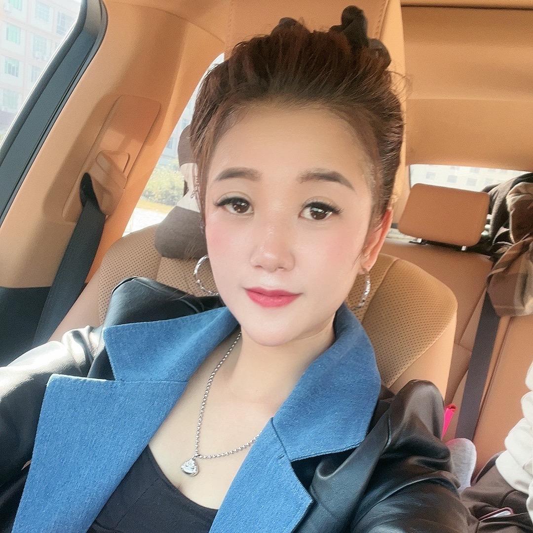 鱼总（女老板）