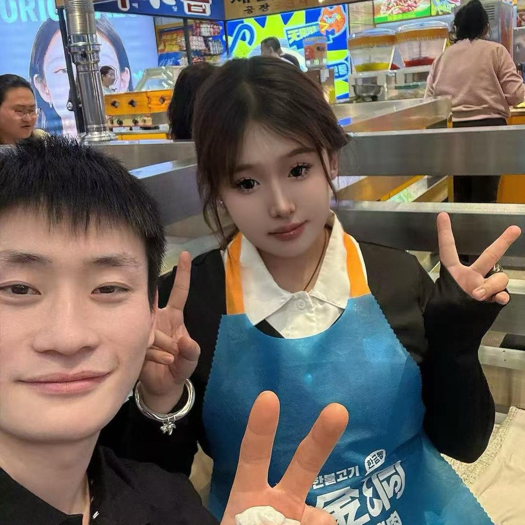 海上月是天上月