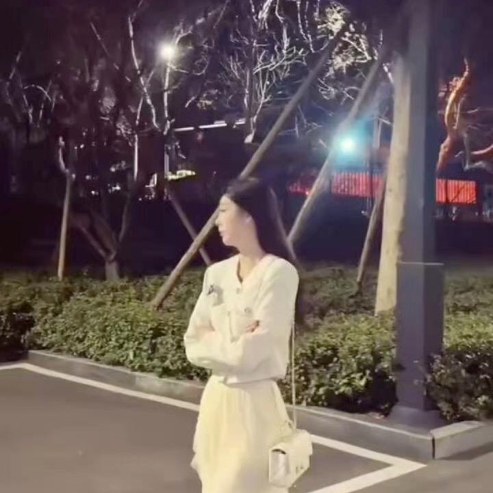 紫衣睡不着