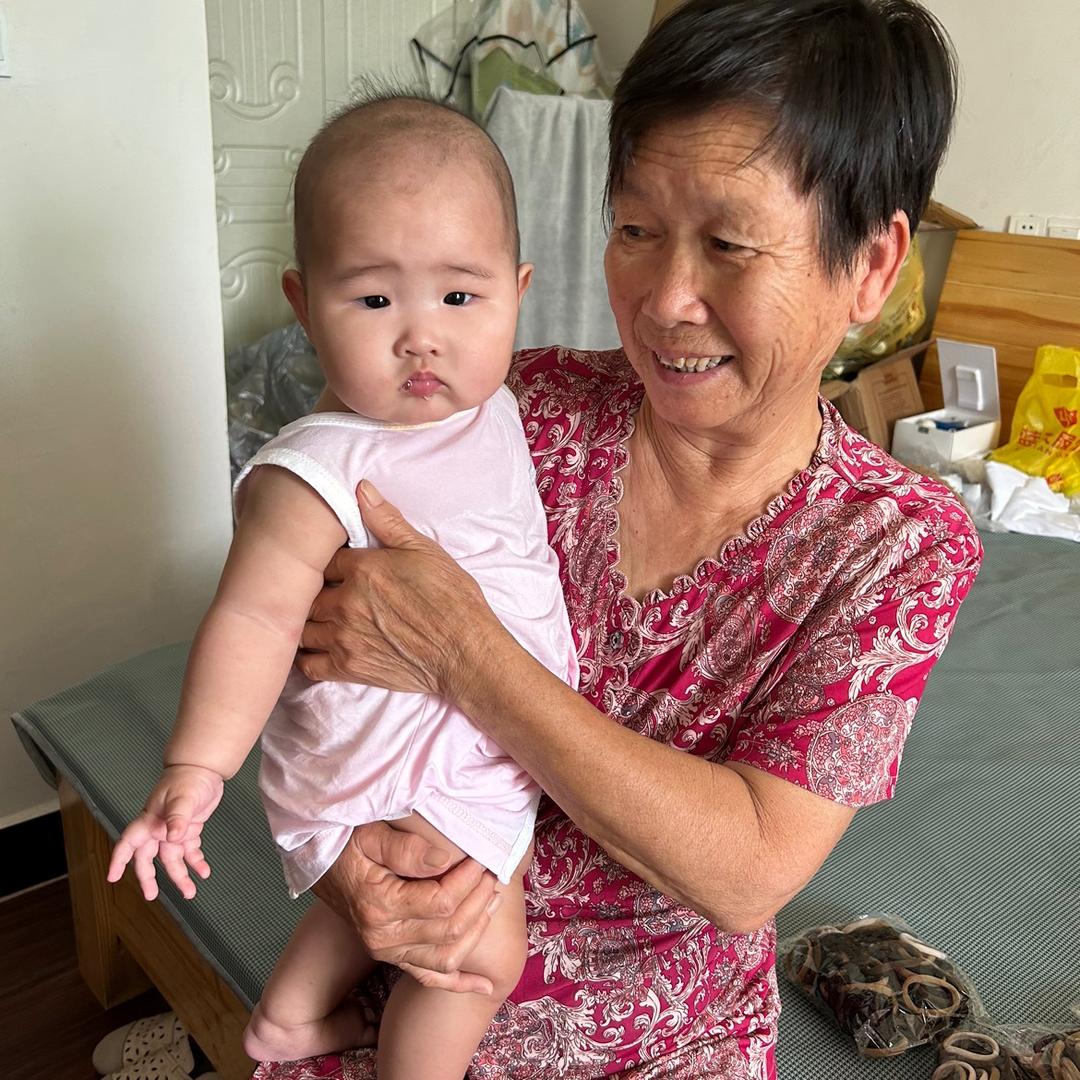 王女士