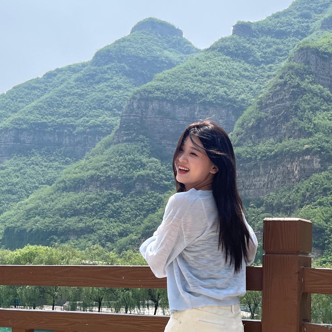 李吃吃（雨涵）