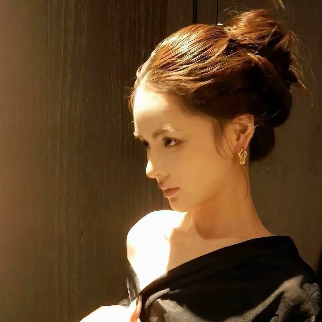 婧婧婧婧