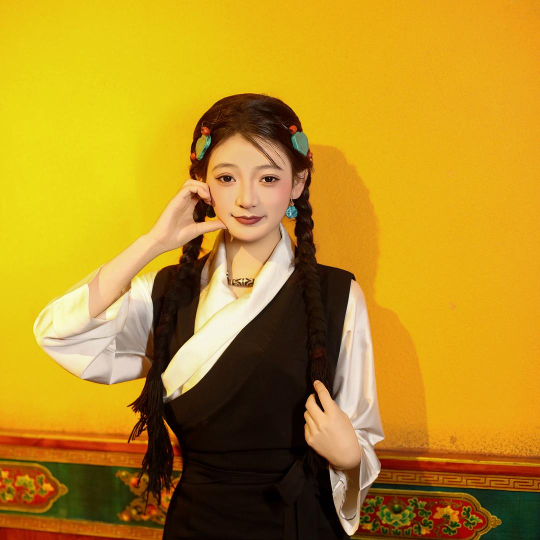 甲安措和严措的温馨小铺