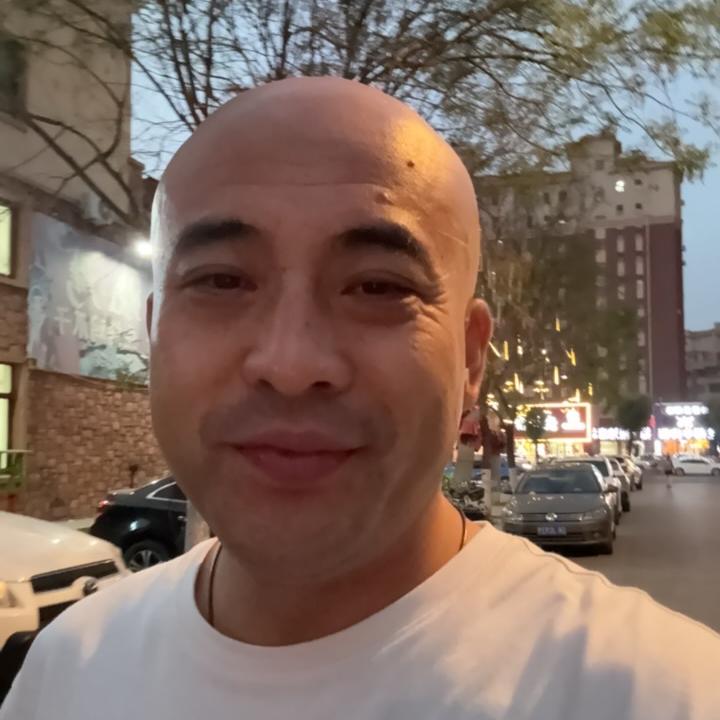 荀钥百货集市