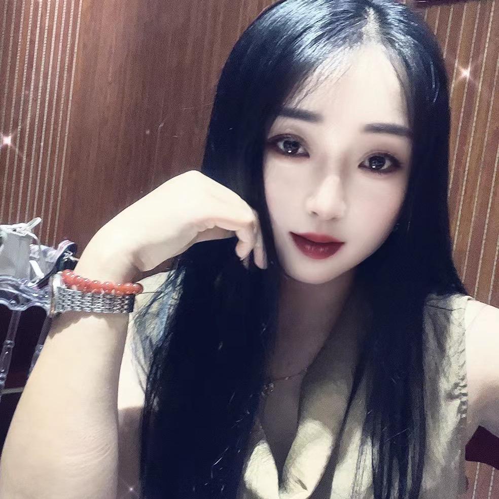 @芷萱   （单亲妈妈）