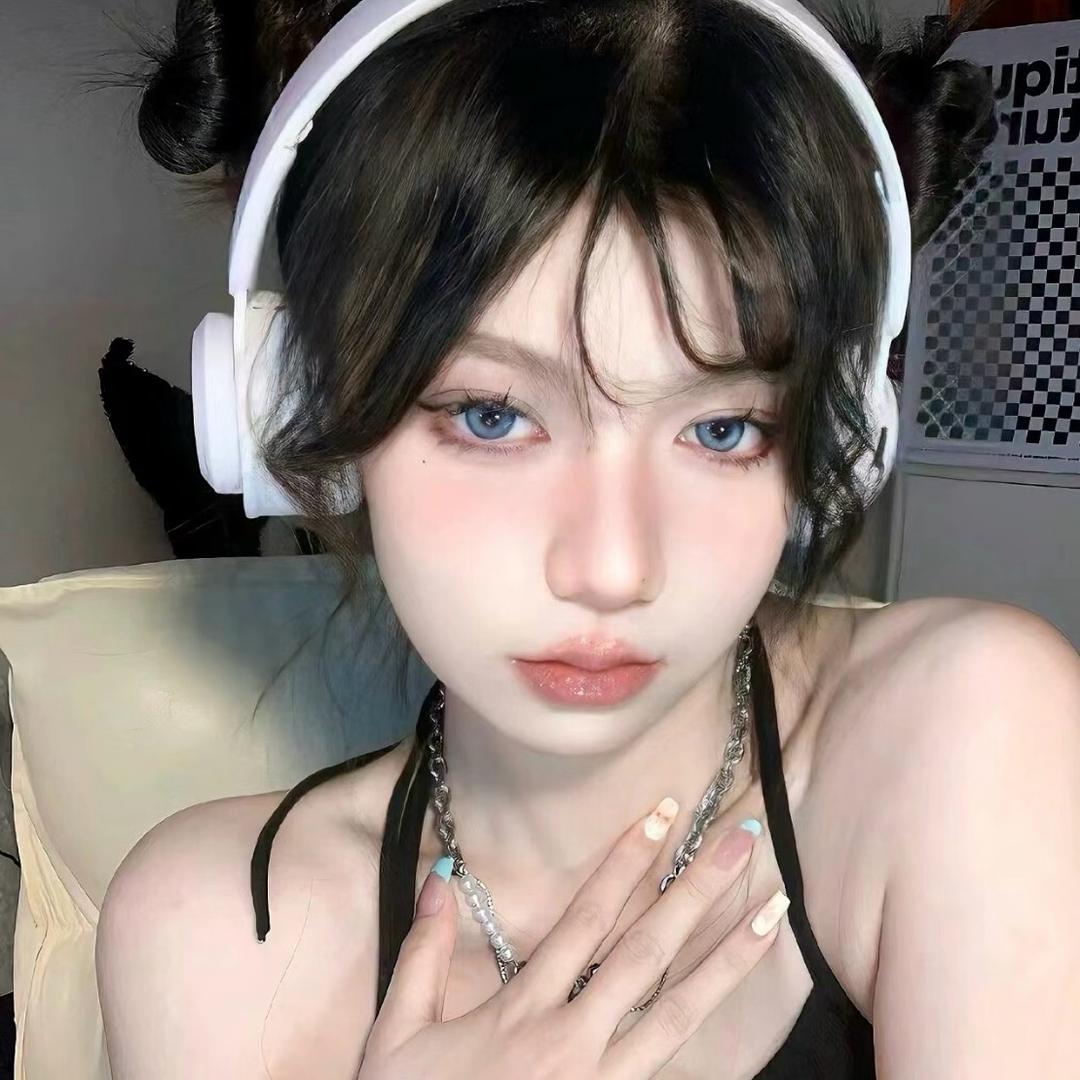 洛芸