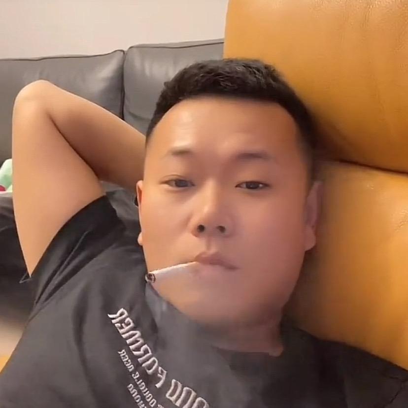 香烟不解人间苦