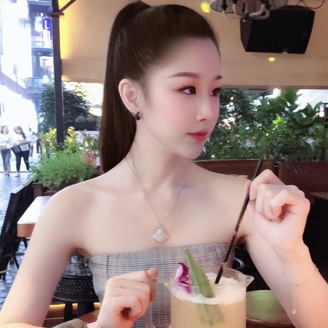 𝑱𝒐𝒄𝒚