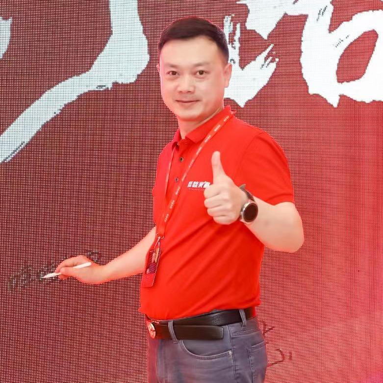 新零售教练老何