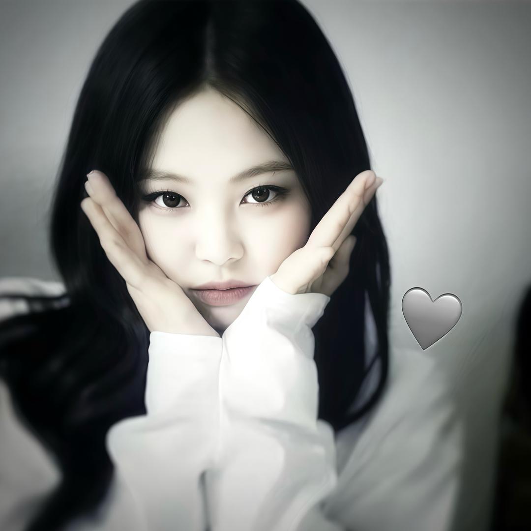 @moon •︠-•︡.