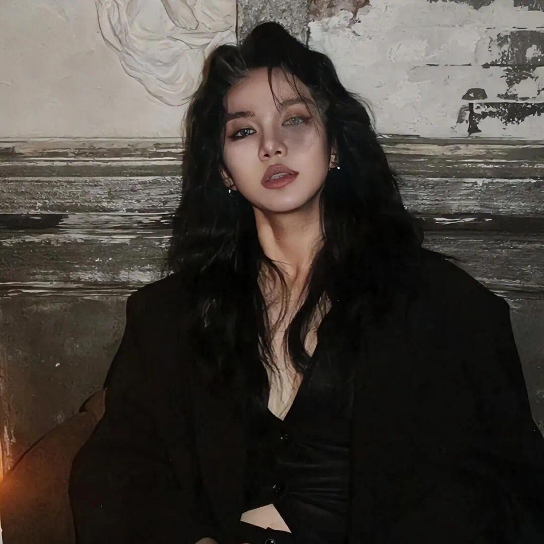 半夜给你表演胸口碎大石