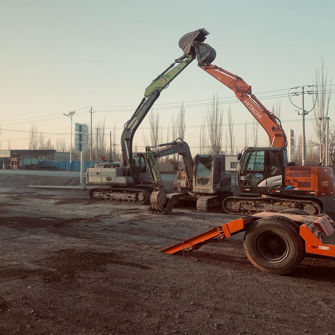 请叫我艾力〽️