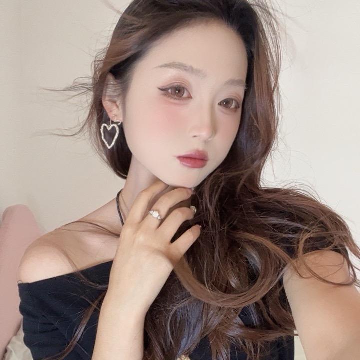 是小叶叶子呀！（200粉粉🎁）