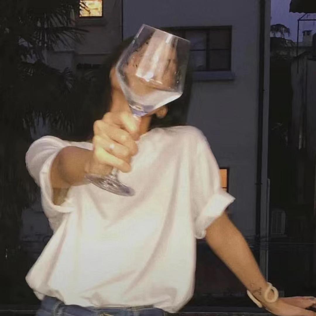 卖女孩的小火柴.