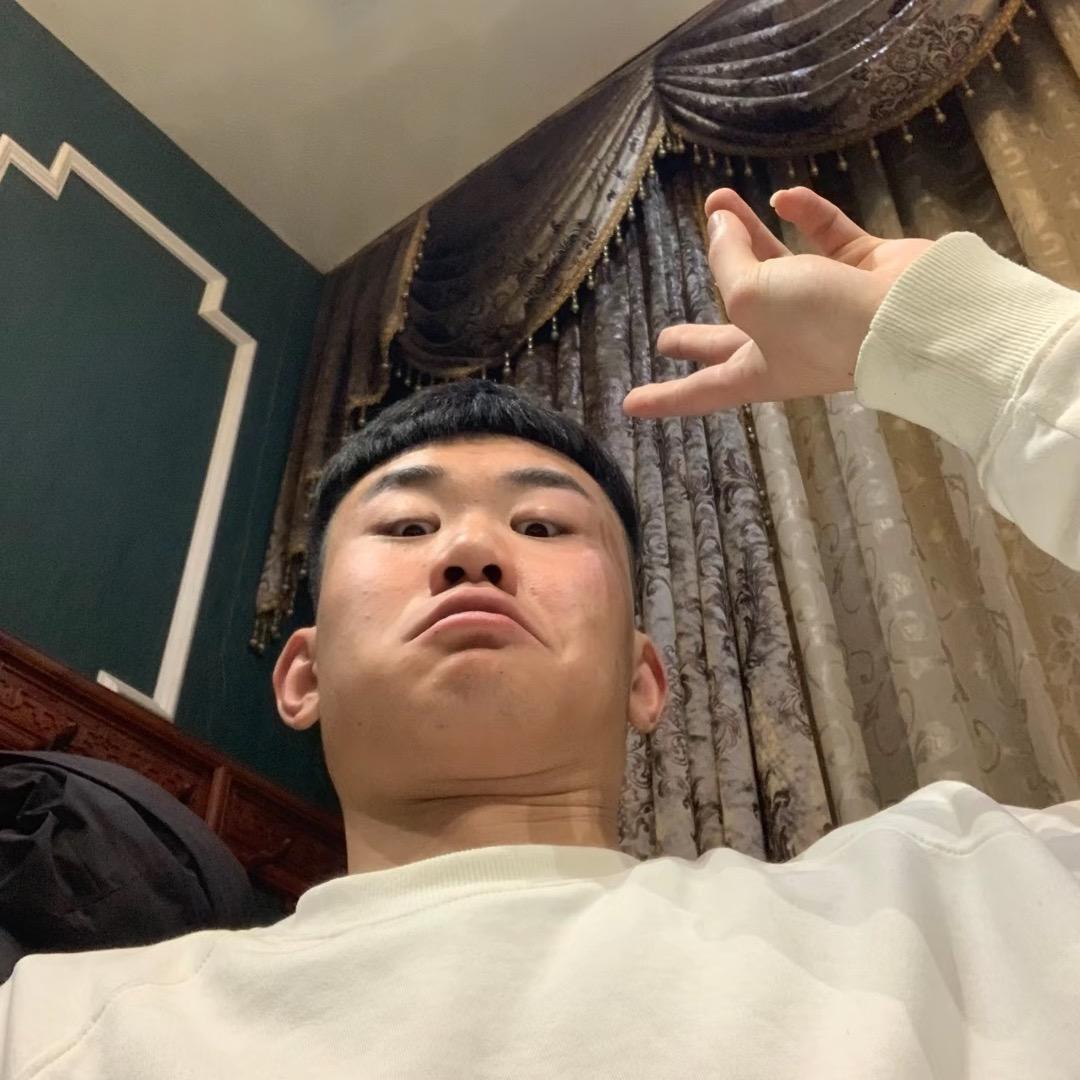 彡宀