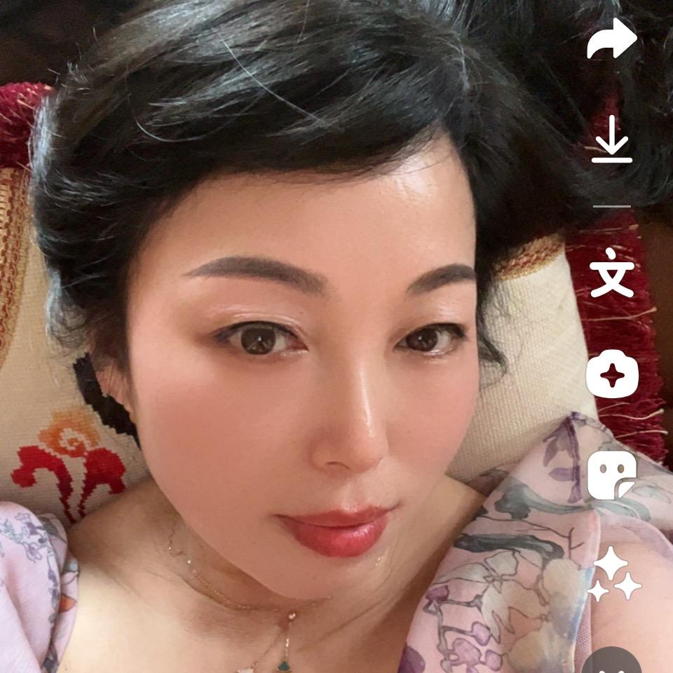 谭丽