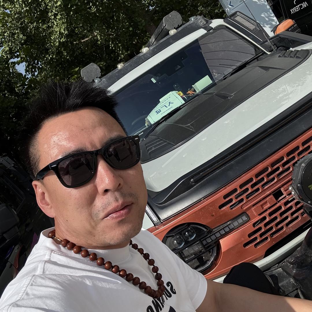 开坦克的耙子哥