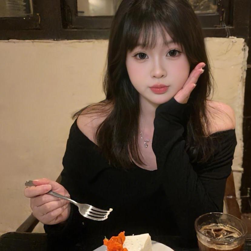 vous ᥫ ᩣ