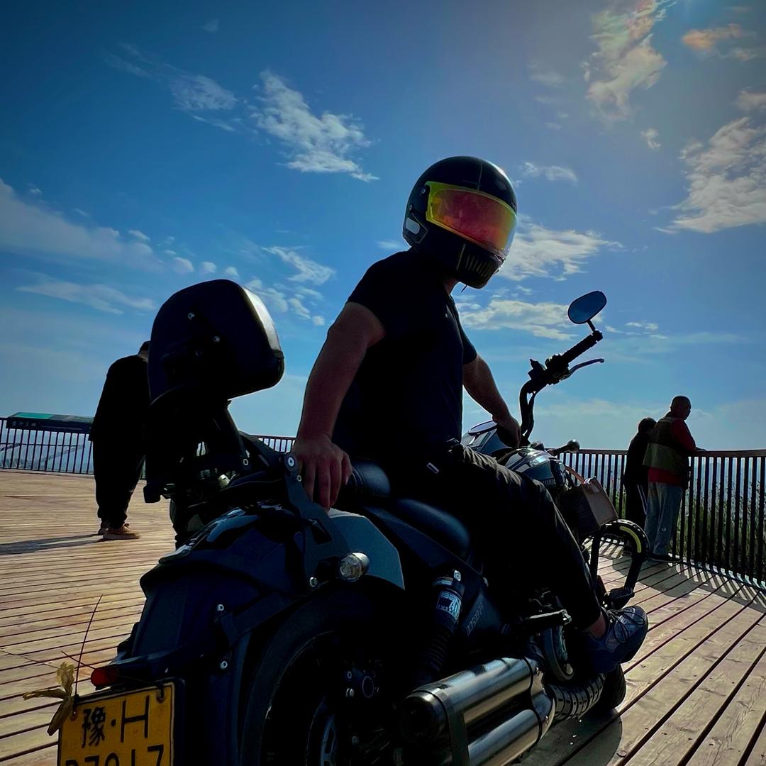 崔崔高端别墅喷漆引领者