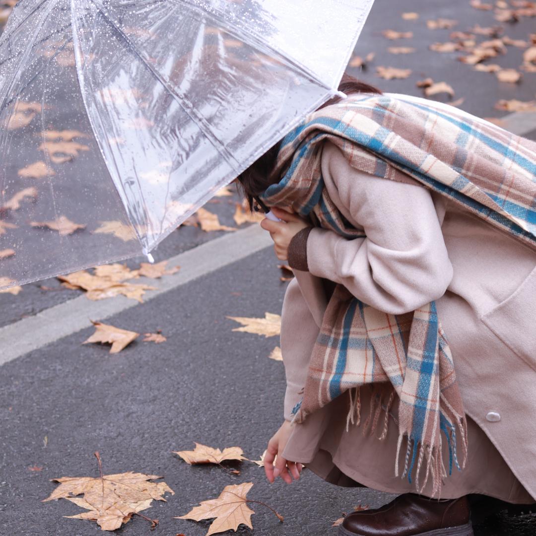 小小老子爱嗑松子
