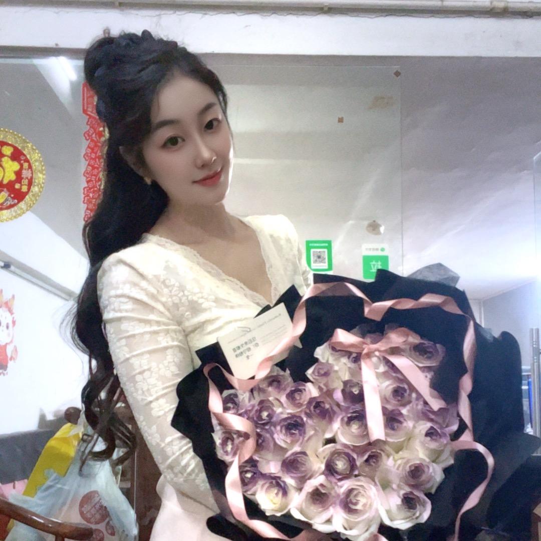 🍀: ♥𝑳𝒐𝒗𝒆 ᥫᩣ໌້ᮨ琳