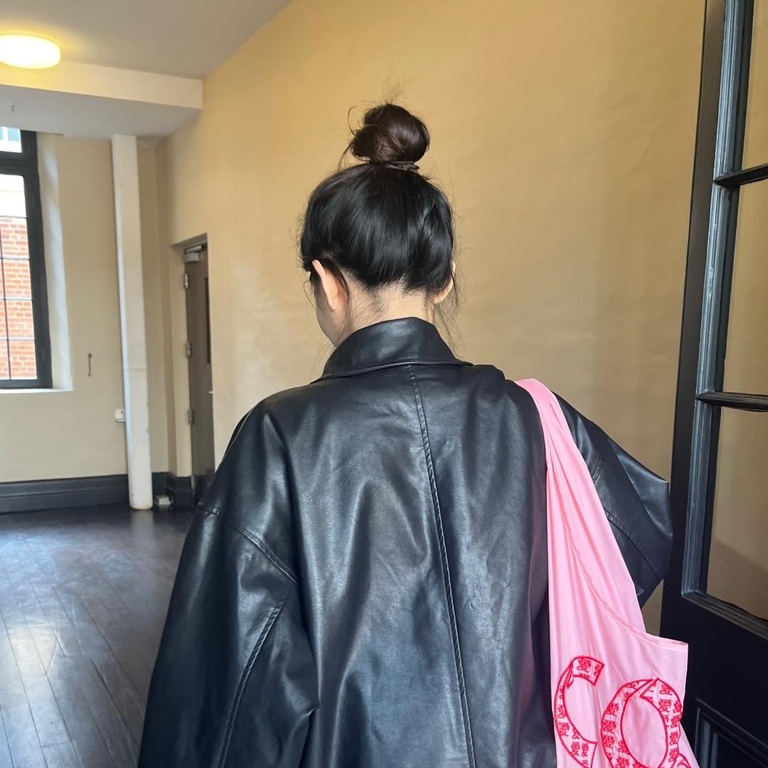 小陈荷包沉甸甸