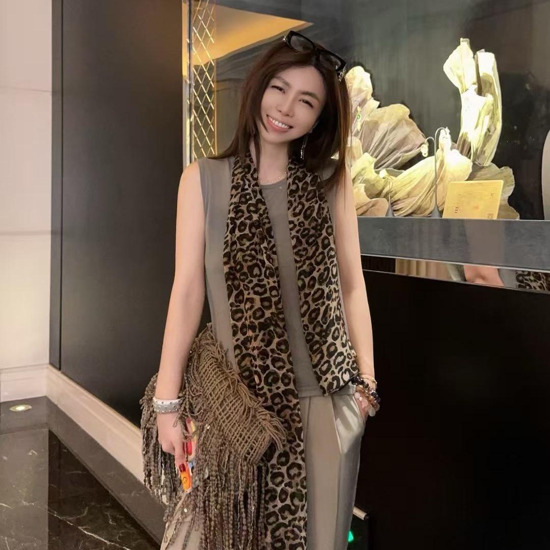 唐老板嘉玲姐穿搭闺蜜