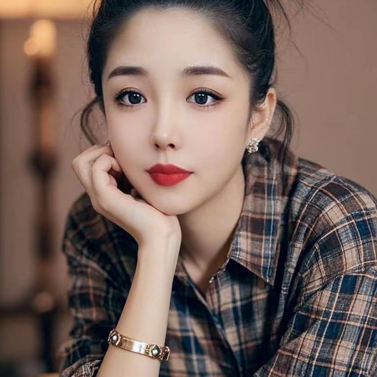 萍嬷嬷女装工厂店