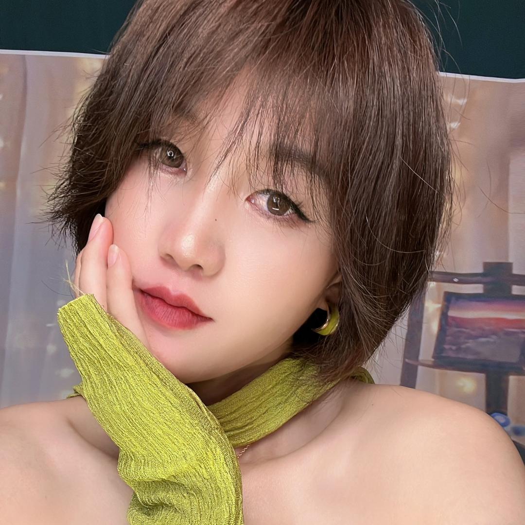 小妮🎗987