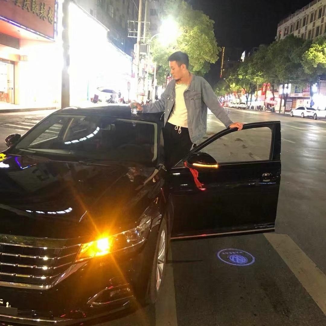 谭谭谭成龙·