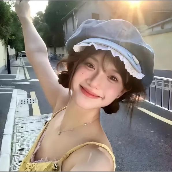媛.