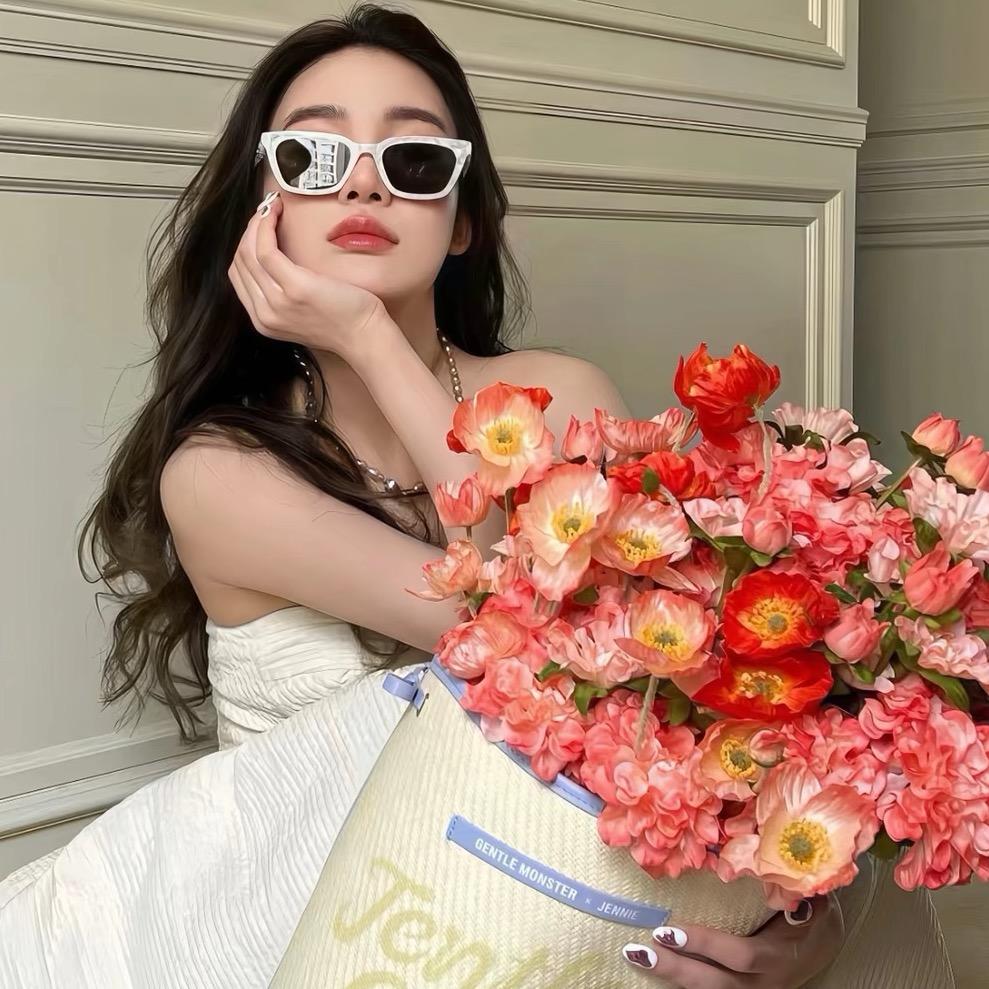 Tina 💐💐