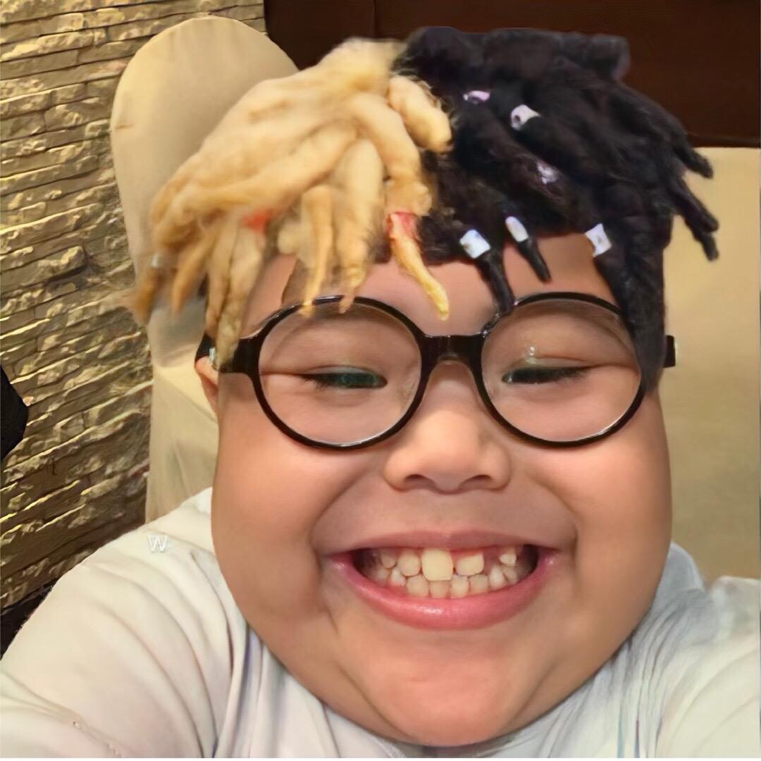 678