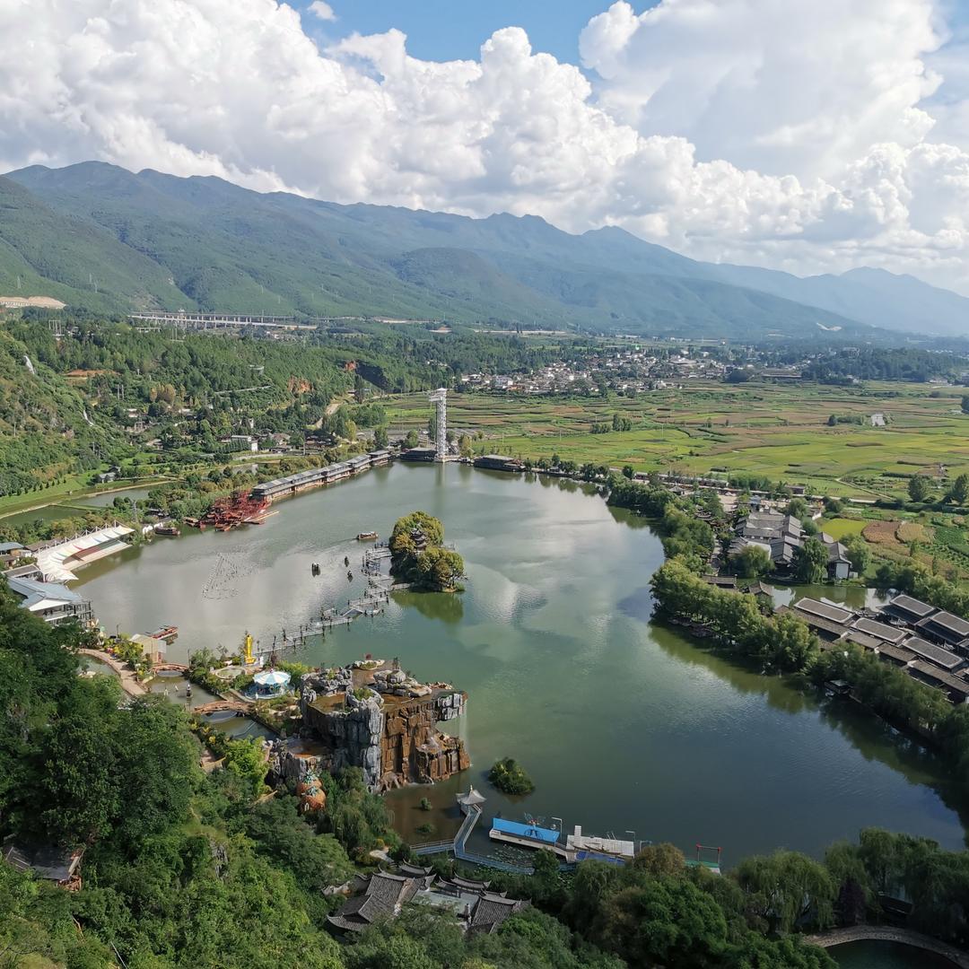 吃肥皂吐泡泡