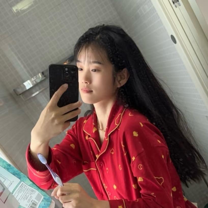 🇨🇳荆棘丛中盛开