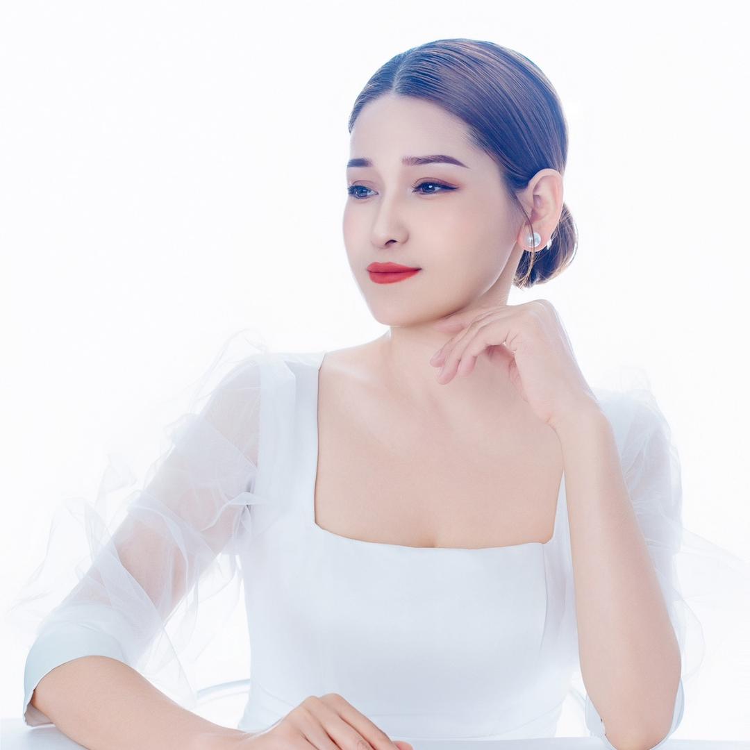 努尔扎提  化妆师 (kwabol)