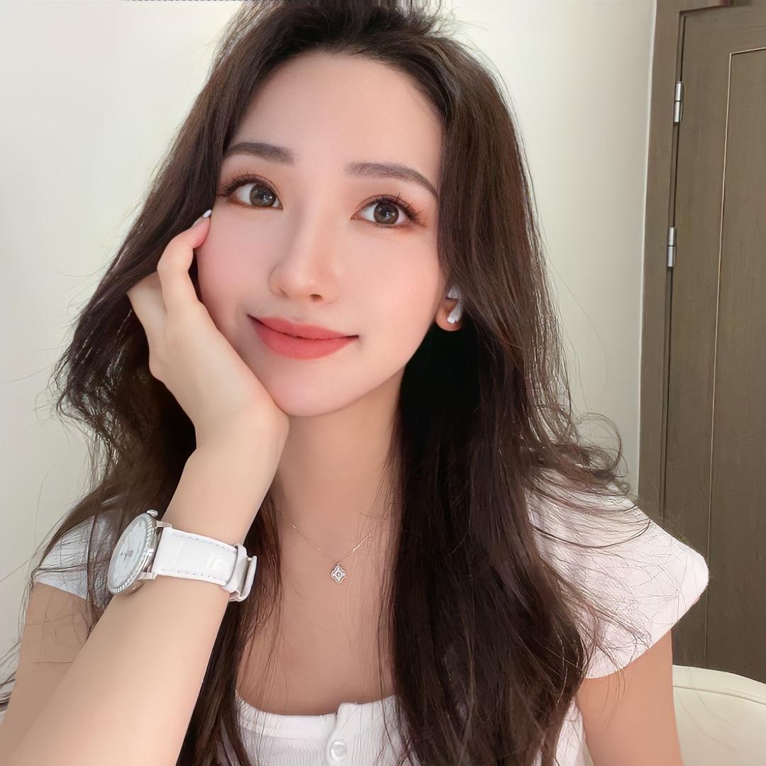 Lexie李李