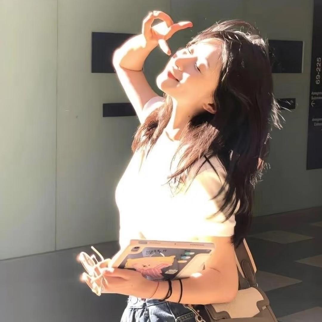 爱喝可乐的雪碧🥤