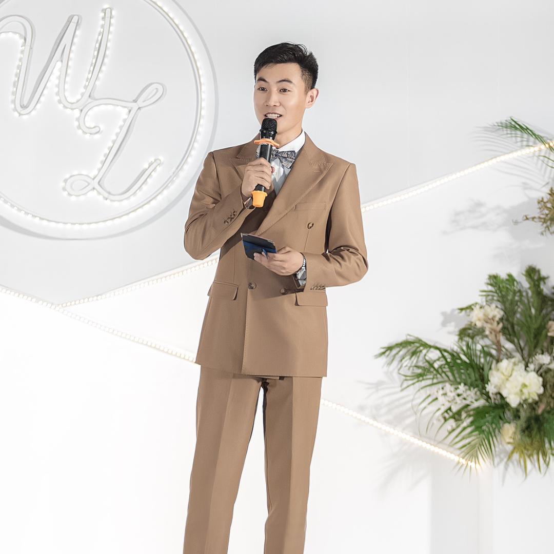 李宇霆