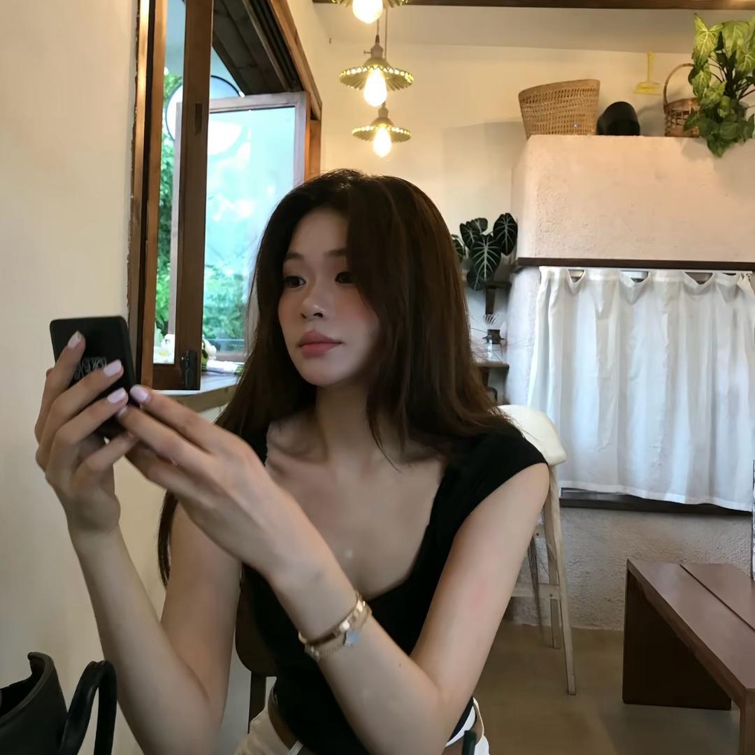 话少是成为美女的第一步