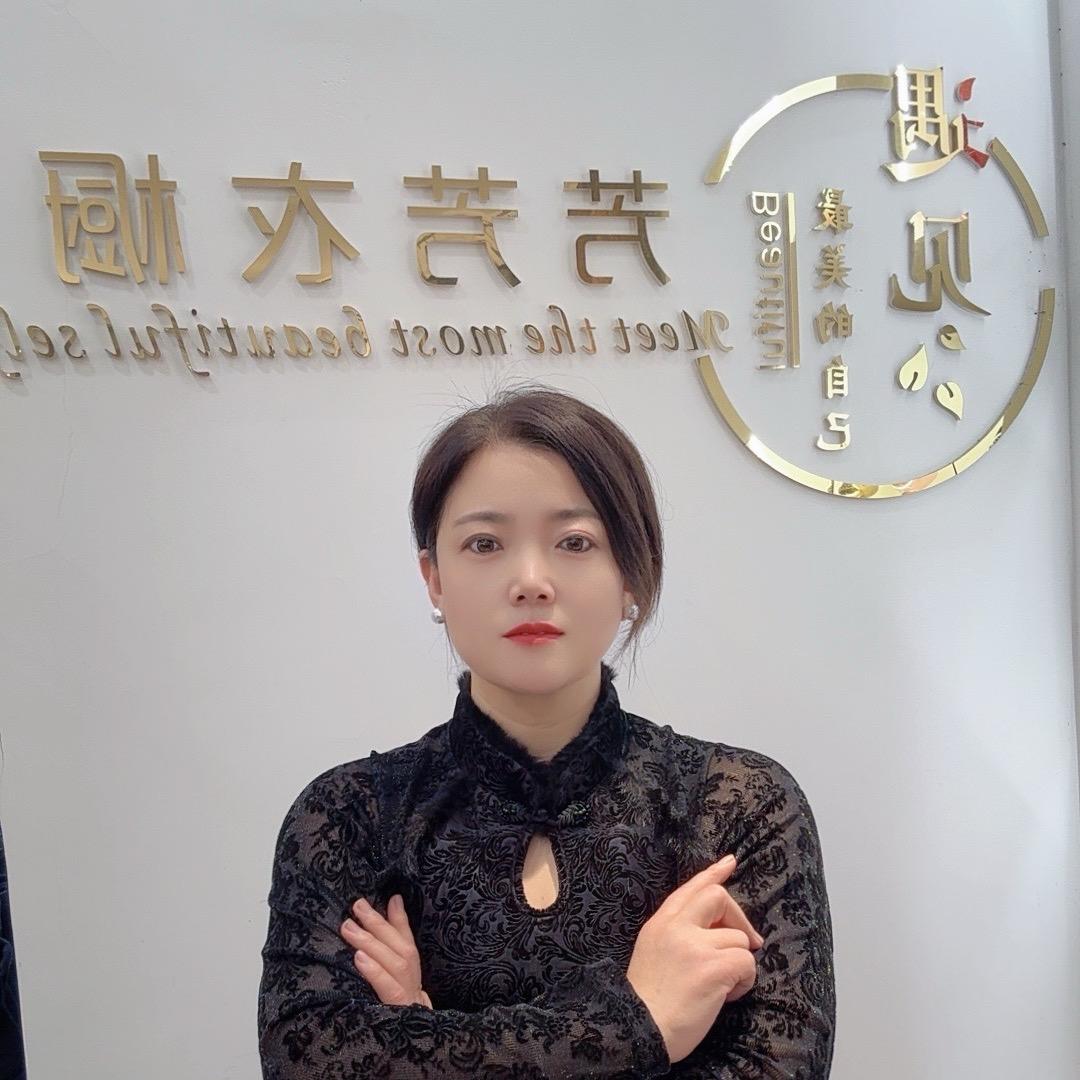 芳芳衣橱官方号
