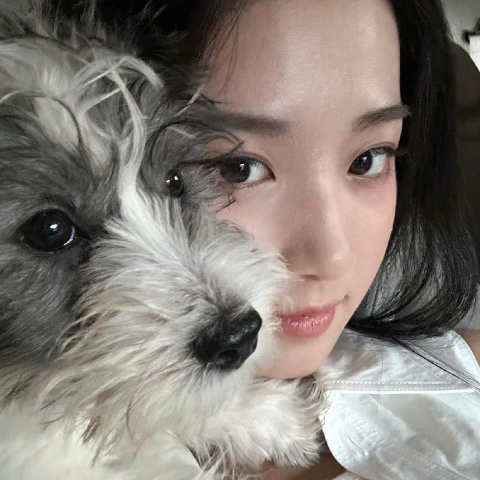 小鲁呼呼睡