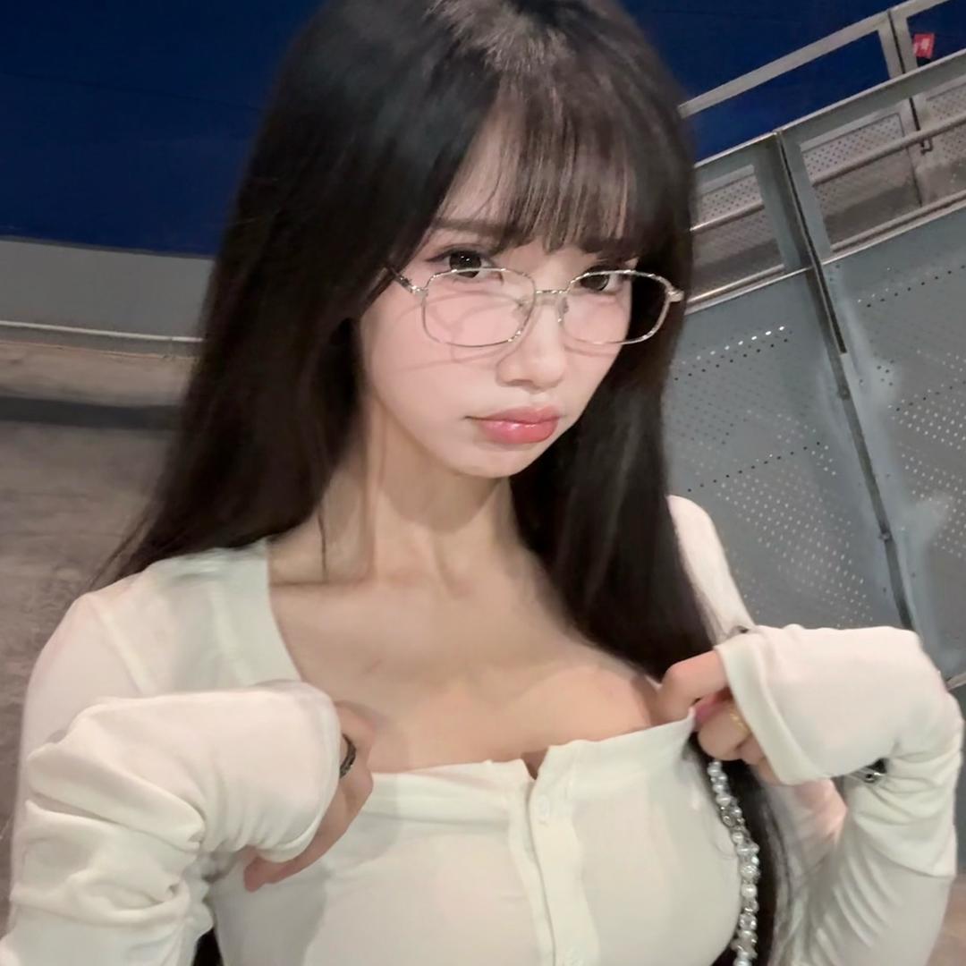 吴偌伊