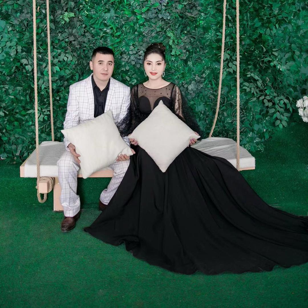 艾哈塔尔尼沙夫妻