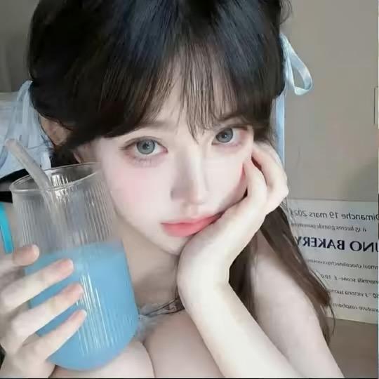 小怡yi.