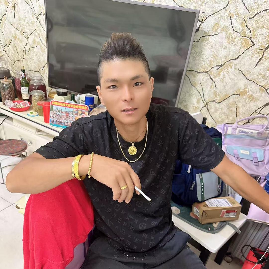 🚬ᥫᦸᐝ人间🍻清风 ࿐